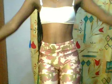 Sweet-petite  live sex cam