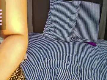 VelvetNella  live sex cam