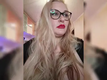 WifeyNusha  live sex cam