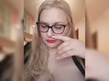 WifeyNusha  live sex cam
