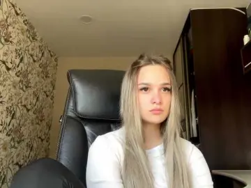 AnnaHoupt  live sex cam
