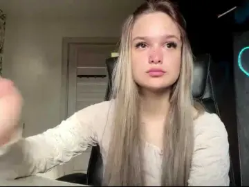 AnnaHoupt  live sex cam