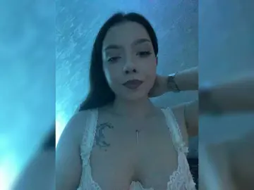 ElliLin  live sex cam