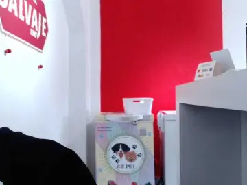 Gitanaxxx  live sex cam