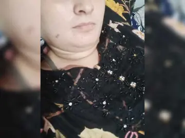 Khadija3  live sex cam