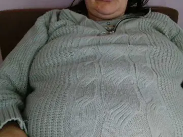 Luci22  live sex cam