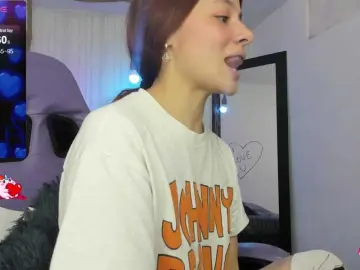 Nickypop  live sex cam