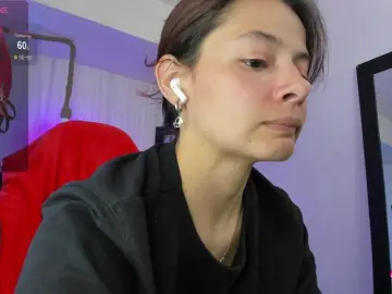 Nickypop  live sex cam