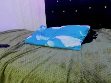 Nickypop  live sex cam