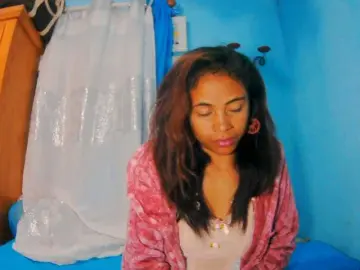 Prettygirls11  live sex cam