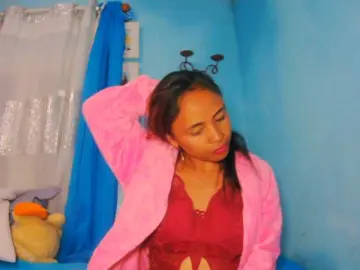 Prettygirls11  live sex cam
