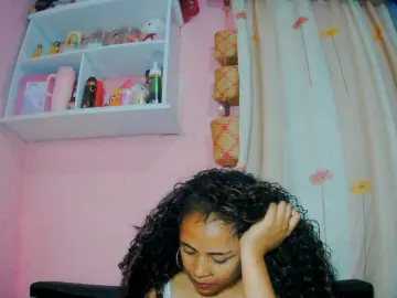 Prettygirls11  live sex cam