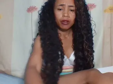 Prettygirls11  live sex cam