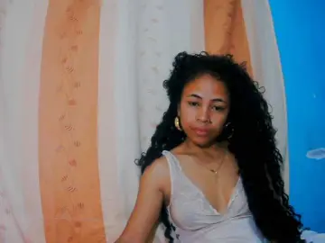 Prettygirls11  live sex cam