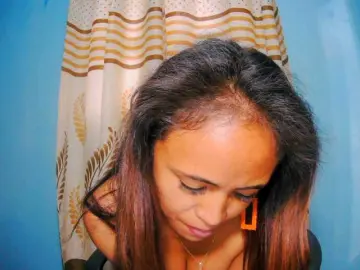 Prettygirls11  live sex cam
