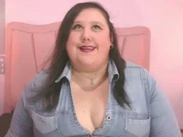 Melaniebbw  live sex cam