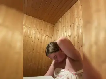 Natasha15  live sex cam