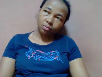Tryciah1a  live sex cam