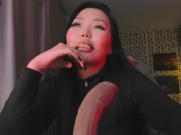 Yvetteop  live sex cam