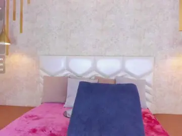AriiNovoa  live sex cam