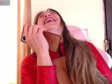 EmmaHenderson  live sex cam