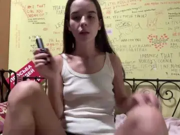 JuicyCutie  live sex cam