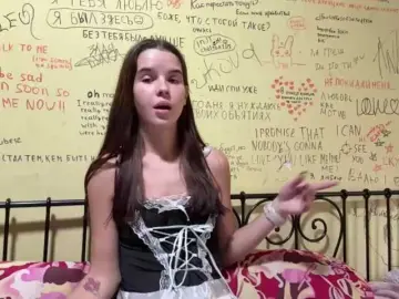 JuicyCutie  live sex cam