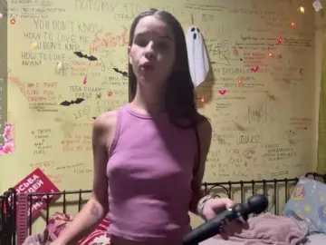 JuicyCutie  live sex cam