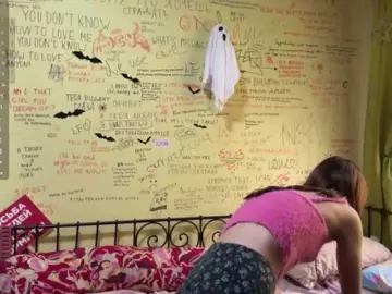 JuicyCutie  live sex cam