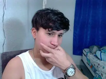 Milan-rs  live sex cam