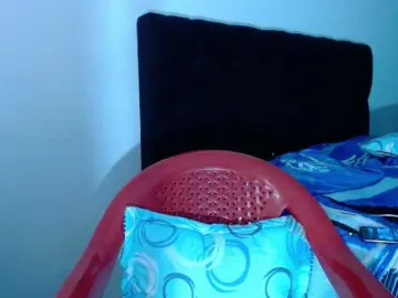 Milan-rs  live sex cam