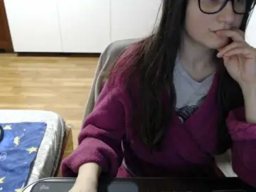 Kristineexxx  live sex cam