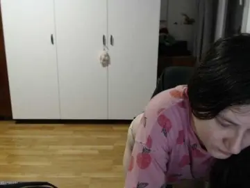 Kristineexxx  live sex cam