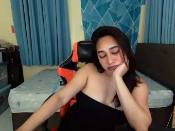 XxTrexie18  live sex cam
