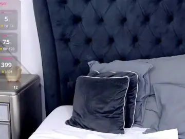 LauraSnow  live sex cam