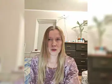 Misslyolika  live sex cam