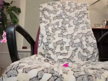 Misslyolika  live sex cam