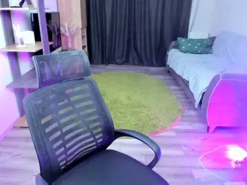 StrippingLady  live sex cam
