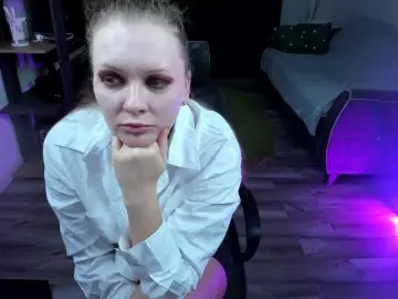 StrippingLady  live sex cam