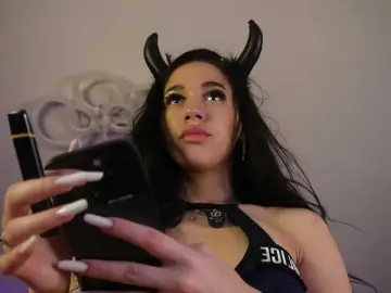 Kimmblaze  live sex cam