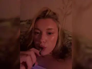 Lyalyavivi  live sex cam