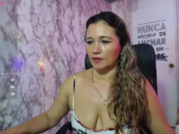 Noelia-milf19  live sex cam