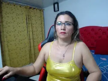 Noelia-milf19  live sex cam