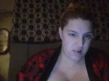 Badmommy32  live sex cam