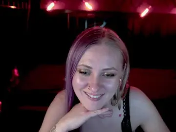 DramaQuenns  live sex cam