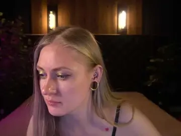 DramaQuenns  live sex cam