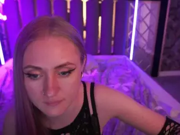 DramaQuenns  live sex cam