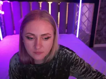 DramaQuenns  live sex cam