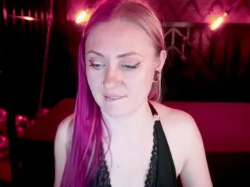 DramaQuenns  live sex cam