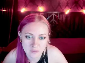 DramaQuenns  live sex cam